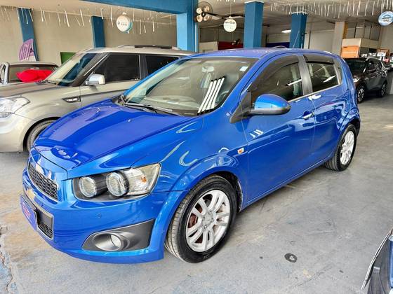 CHEVROLET SONIC 1.6 LTZ 16V FLEX 4P AUTOMÁTICO CHEVROLET SONIC 1.6 LTZ 16V FLEX 4P AUTOMÁTICO